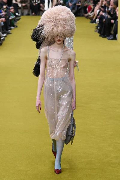 Look 51